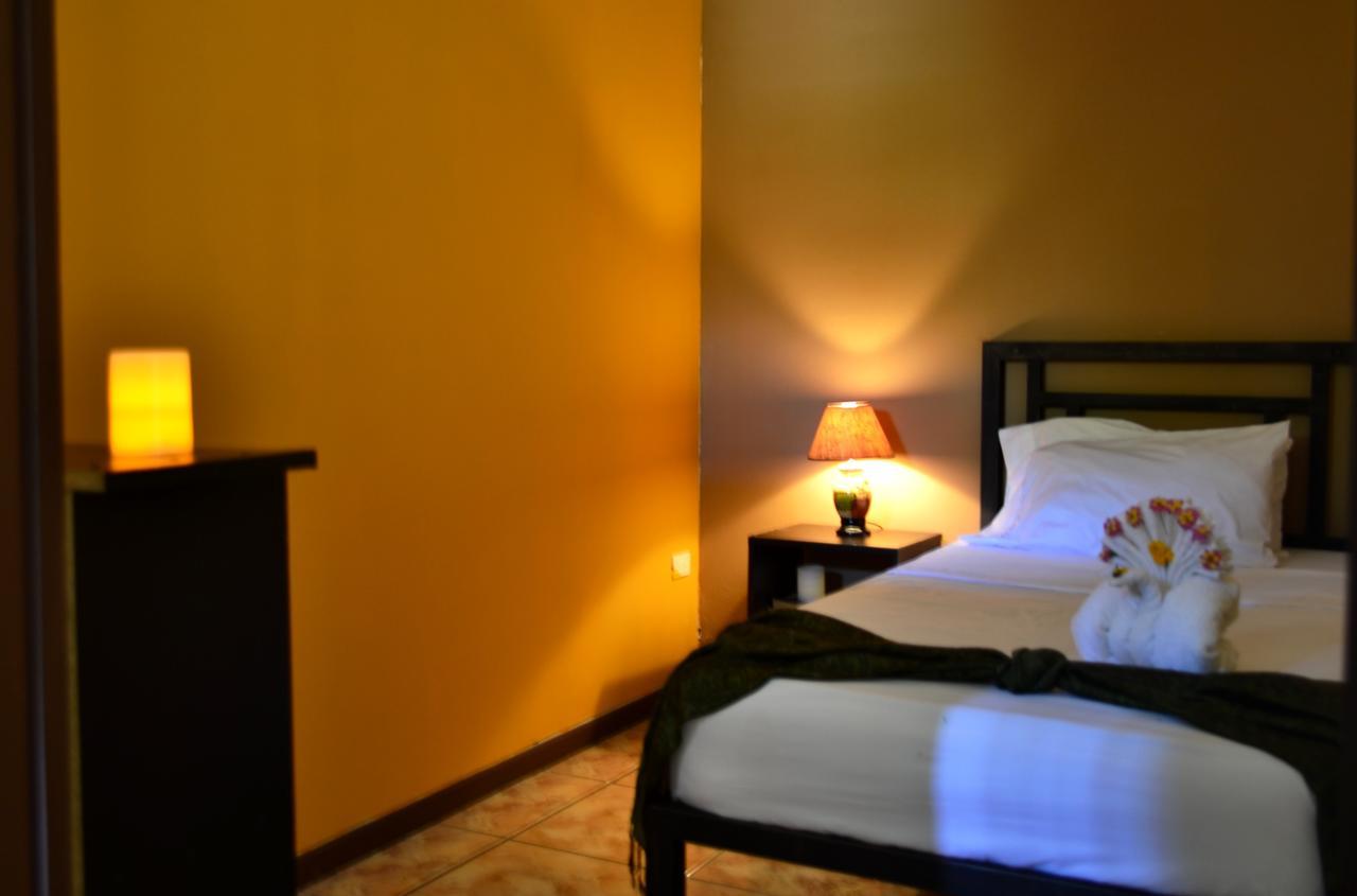 Hotel Casa Aura Cartago Exterior foto